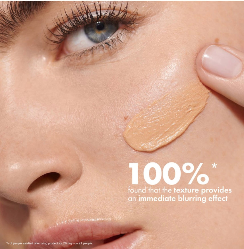 SEPHORA COLLECTION 
Smooth + Blur Primer