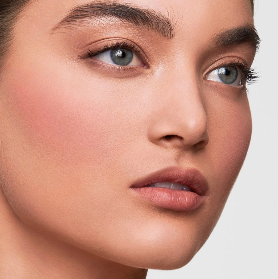 MAKEUP BY MARIO 
Soft Pop Powder Blush - Poppy Pink