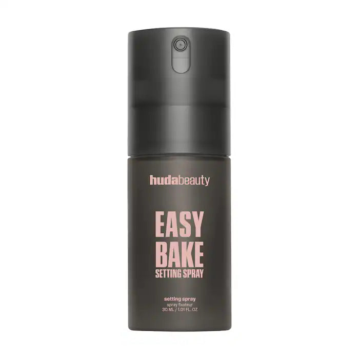 HUDA BEAUTY 
Mini Easy Bake Blurring Setting Spray with 16-Hour Wear